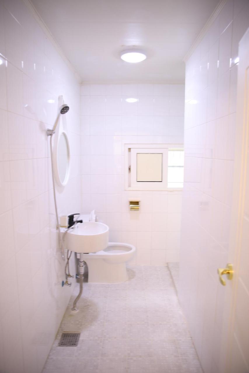 Harrytage Hongdae Guest house *