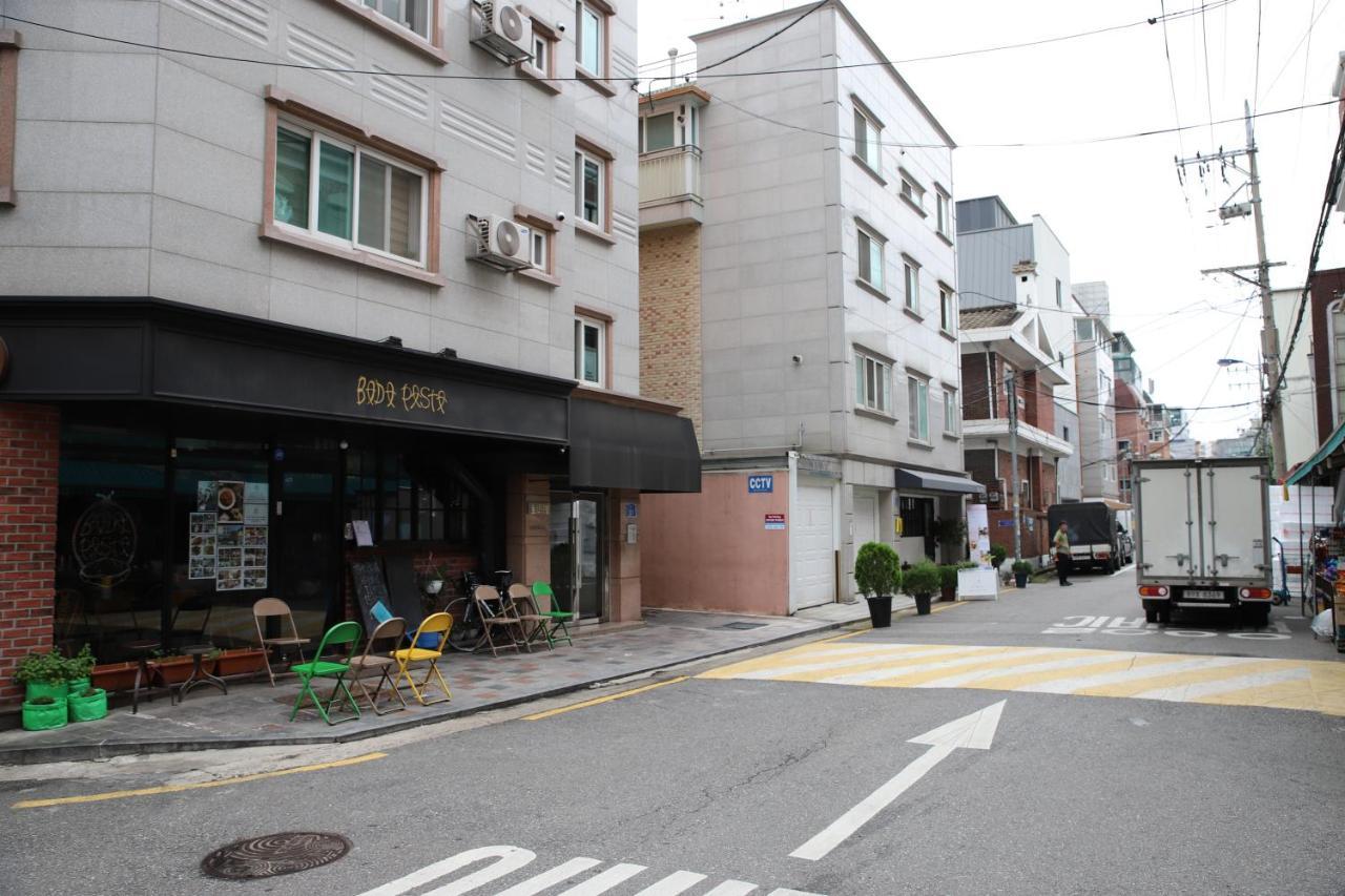 Harrytage Hongdae